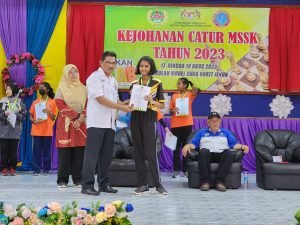 WhatsApp-Image-2023-10-26-at-13.48.46-1-300×225