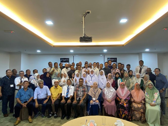 SEKOLAH MENENGAH SAINS RAJA TUN AZLAN SHAH