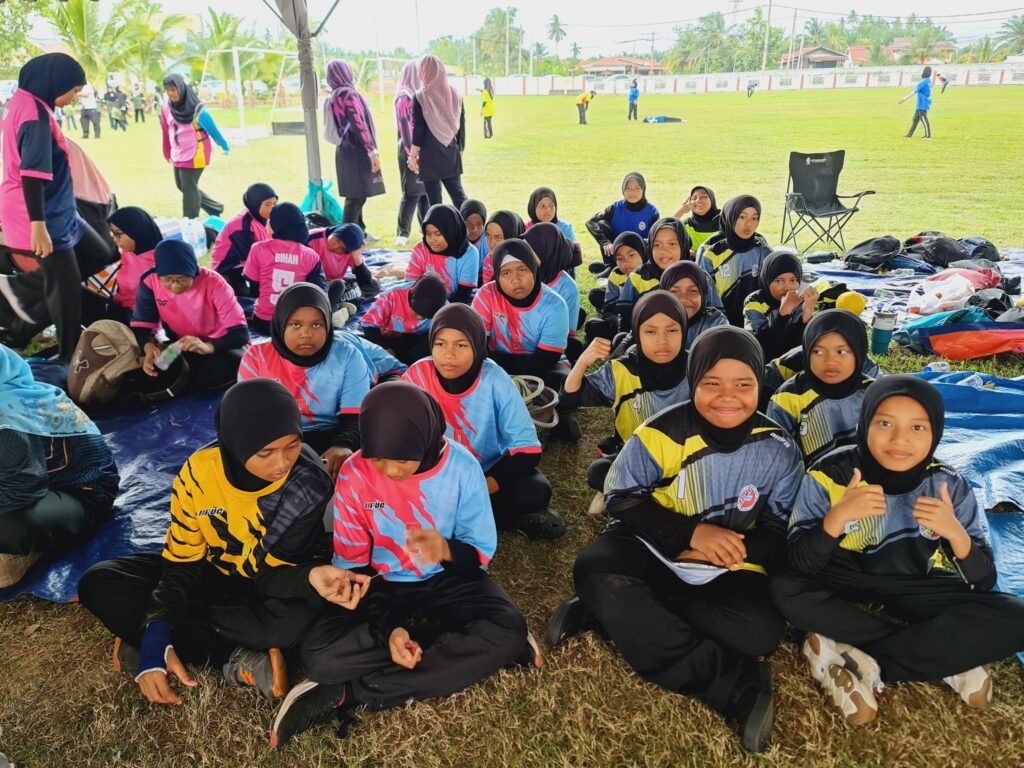 SEKOLAH KEBANGSAAN PARIT 13