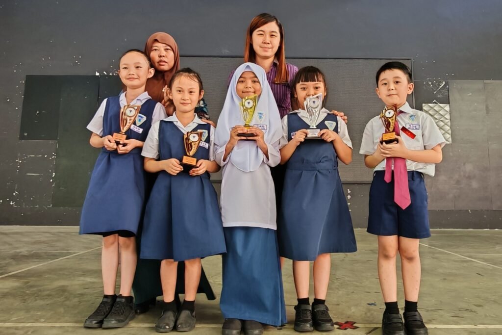 SEKOLAH JENIS KEBANGSAAN (CINA) BKT TANGGA