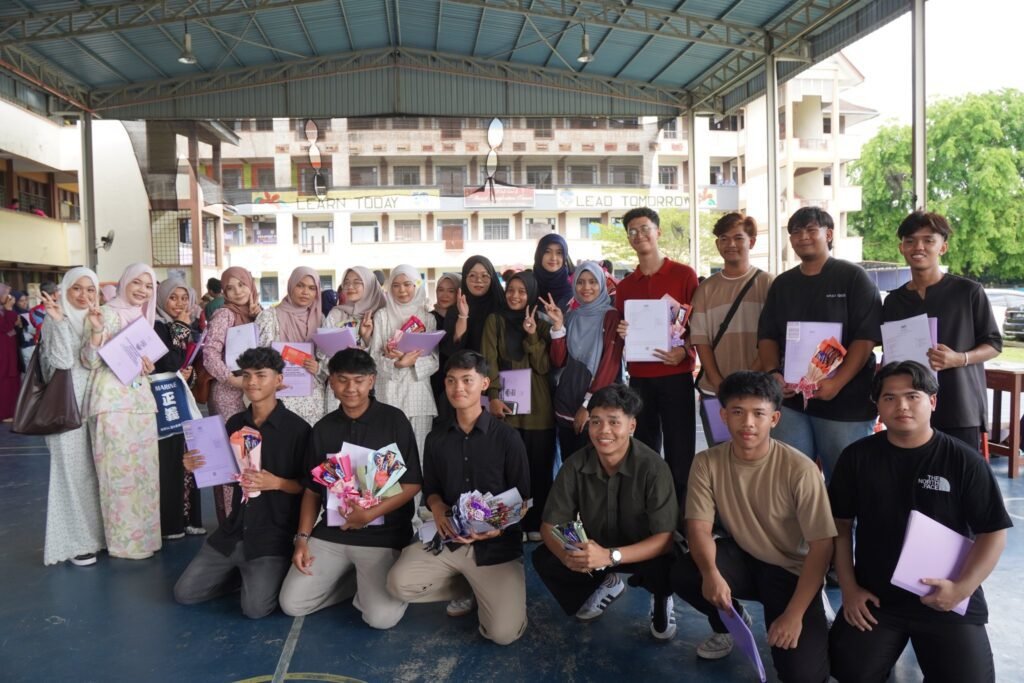SEKOLAH MENENGAH KEBANGSAAN BUKIT GADING