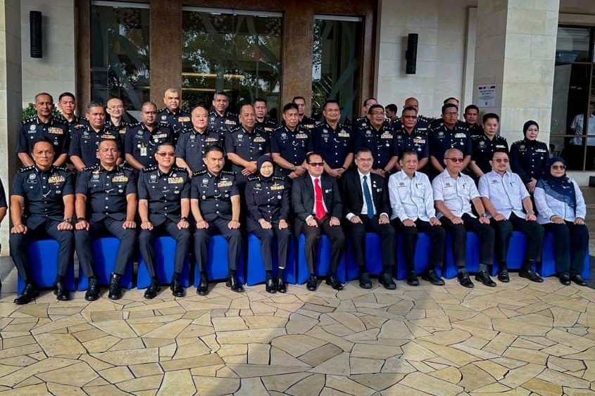 SEKOLAH MENENGAH KEBANGSAAN SEKSYEN 8 KOTA DAMANSARA