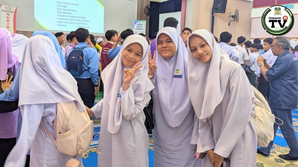 SEKOLAH MENENGAH KEBANGSAAN JUGRA