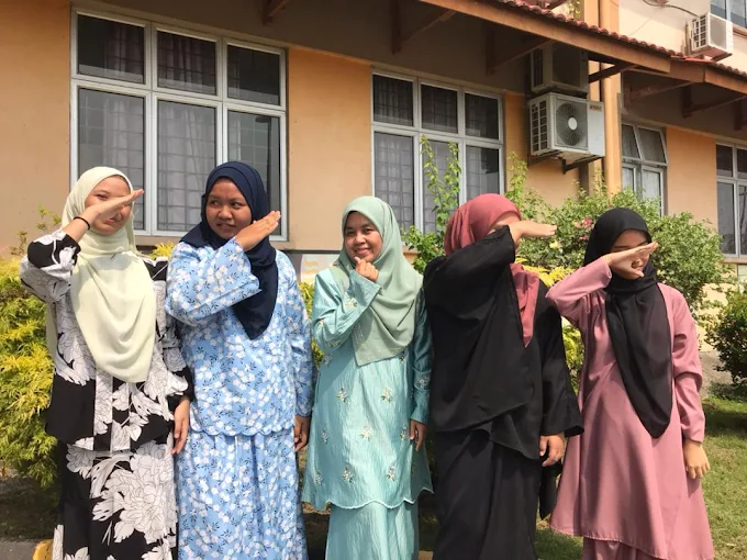 SEKOLAH MENENGAH KEBANGSAAN SG. BURONG