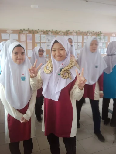 SEKOLAH MENENGAH KEBANGSAAN BANDAR BARU BANGI