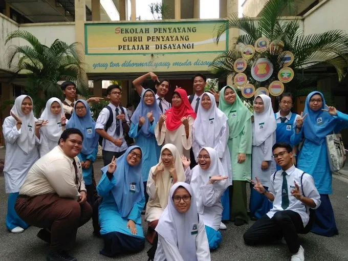 SEKOLAH MENENGAH KEBANGSAAN JALAN REKO