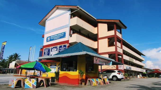 SEKOLAH MENENGAH KEBANGSAAN MUNSHI ABDULLAH